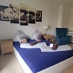 Апартаменты Private Room Rest Studio - Kameralny Bytom Szombierki 2-Room Shared Apartment