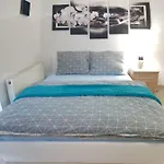 Private Room Rest Studio - Kameralny Bytom Szombierki 2-Room Shared Apartment Апартаменты *
