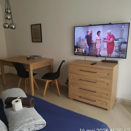 Апартаменты Private Room Rest Studio - Kameralny Bytom Szombierki 2-Room Shared Apartment *